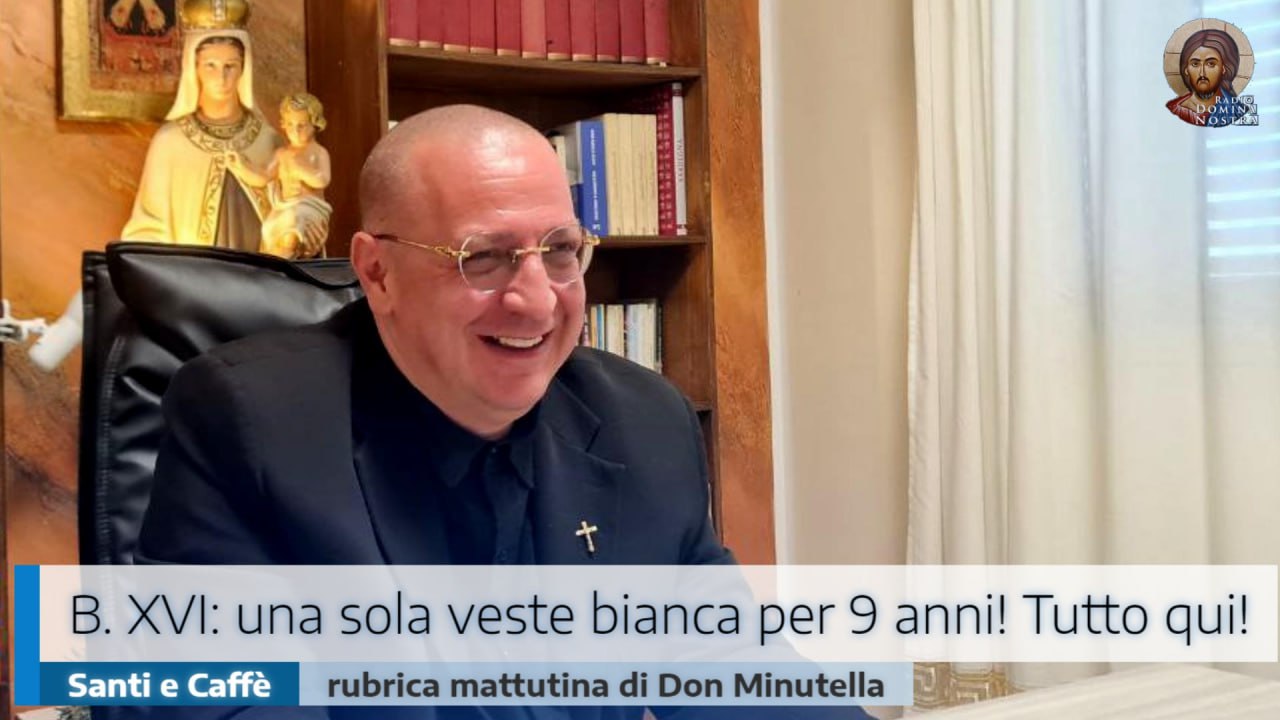 🎙️”B. XVI: una sola veste bianca per 9 anni! Tutto qui!”